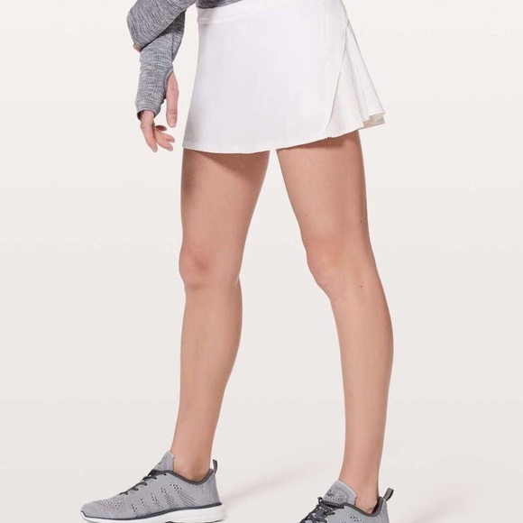 Lululemon Playoff Pleats Tennis Skort White 45594 - Picture 3 of 16